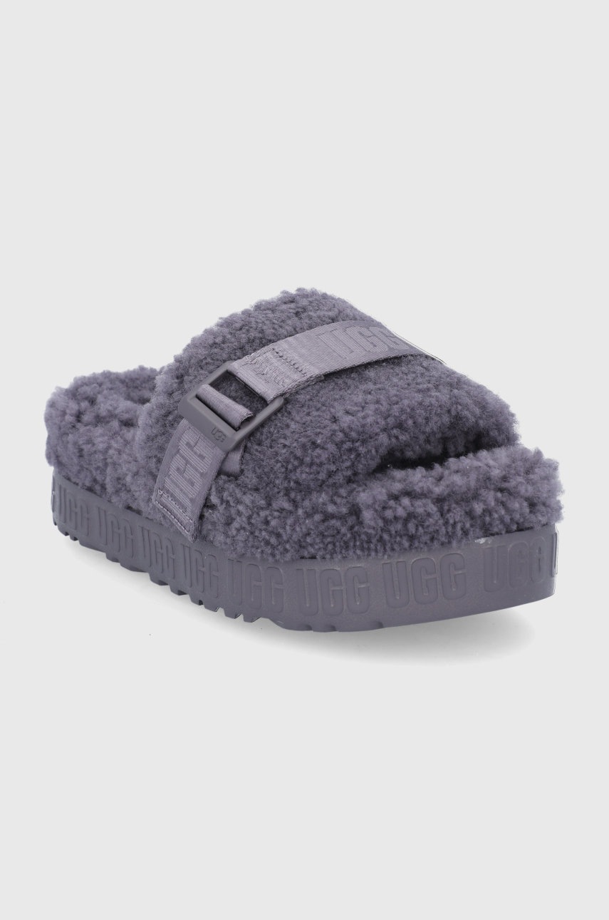

Шерстяные тапочки UGG цвет серый
