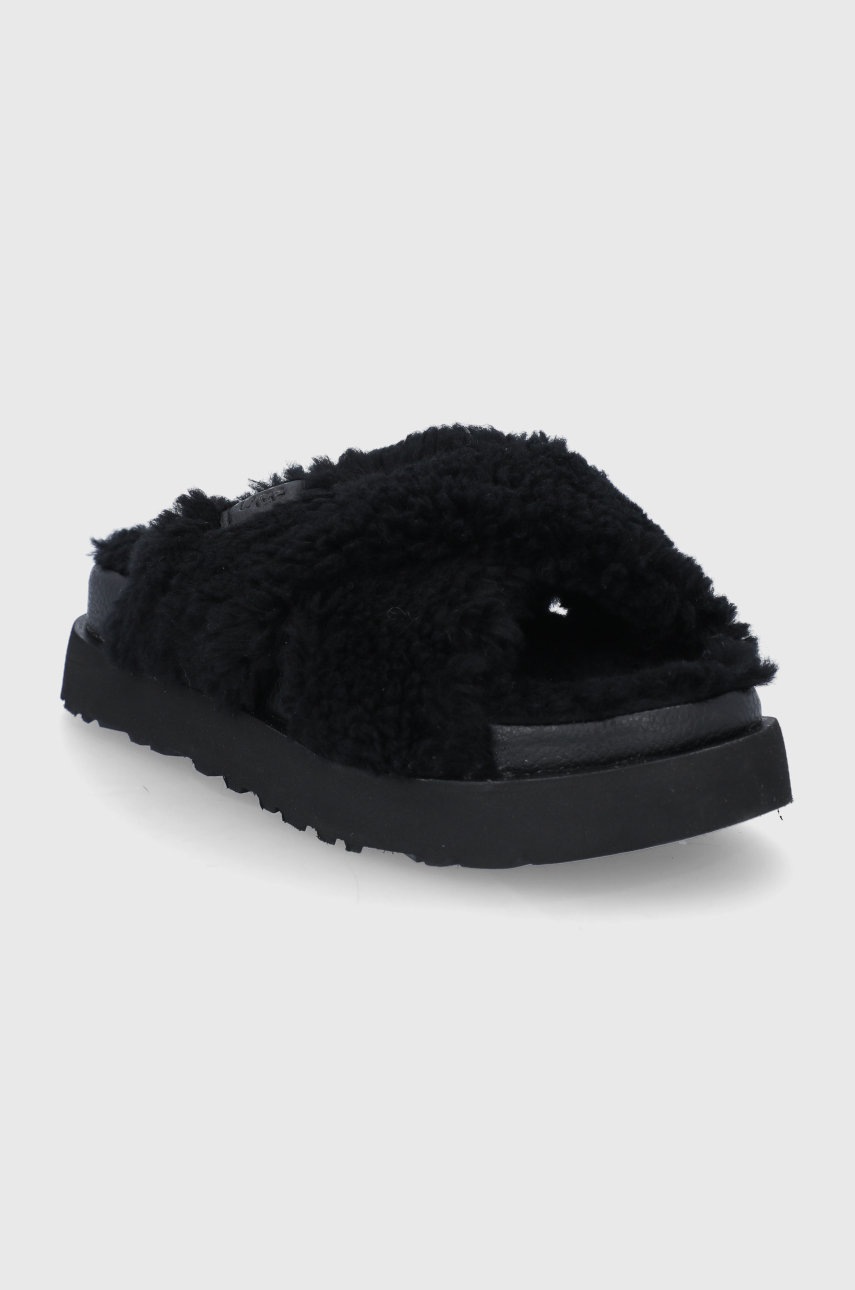 

Тапочки UGG колір чорний