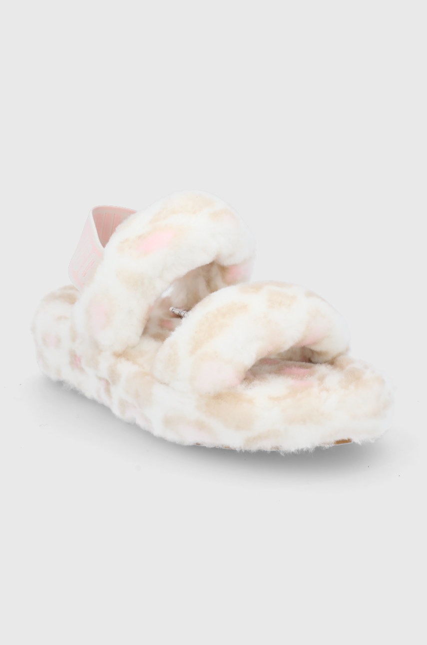 

Шерстяные тапочки UGG цвет бежевый