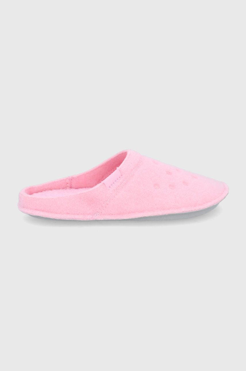 Crocs Papuci de casa culoarea roz answear.ro imagine 2022 13clothing.ro