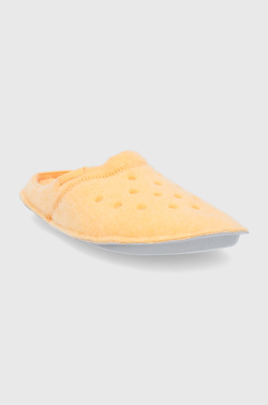 

Тапочки Crocs колір помаранчевий