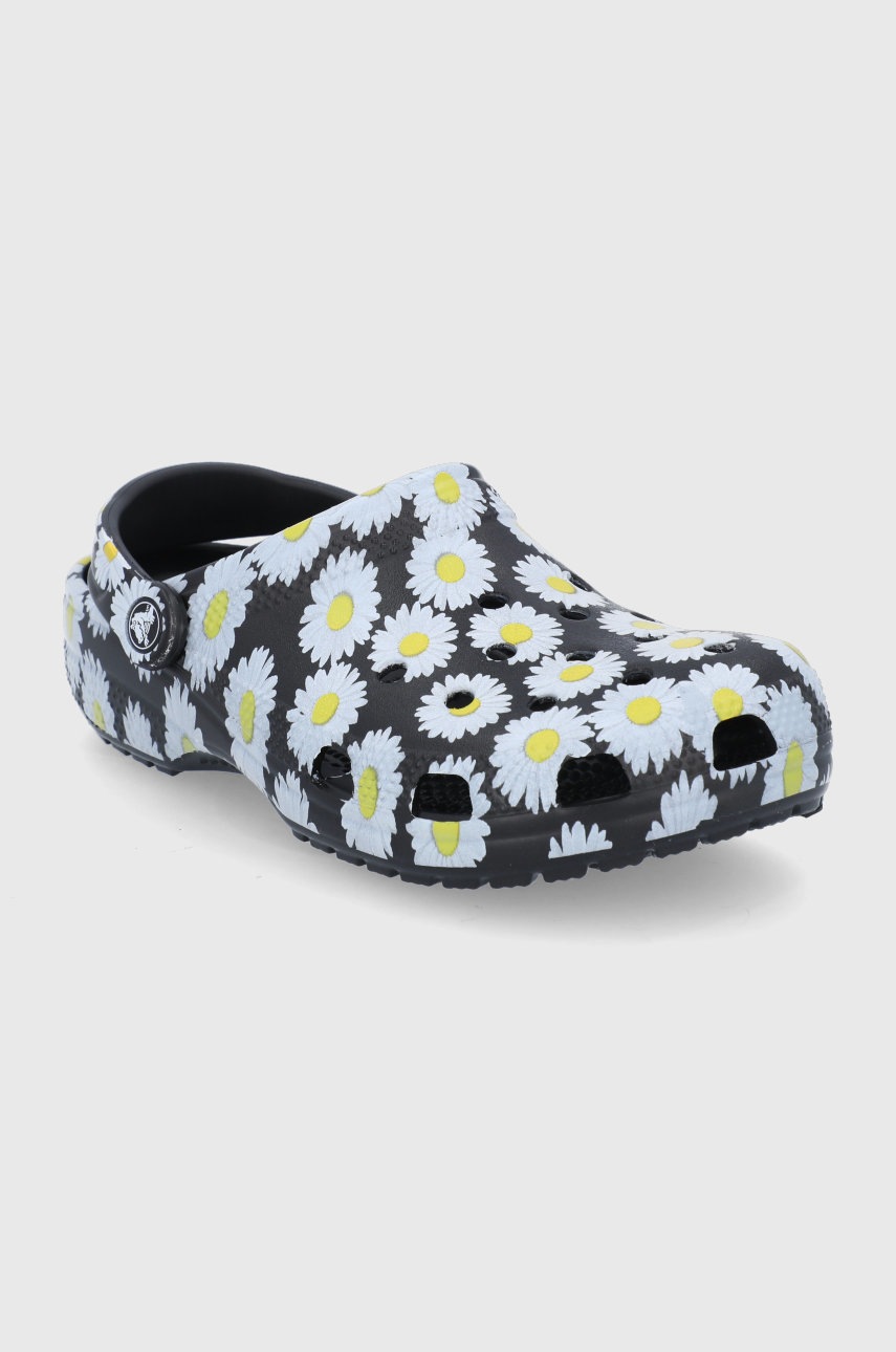 

Шльопанці Crocs