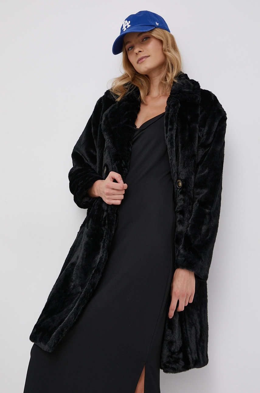 

Пальто Vero Moda жіноче колір чорний перехідне