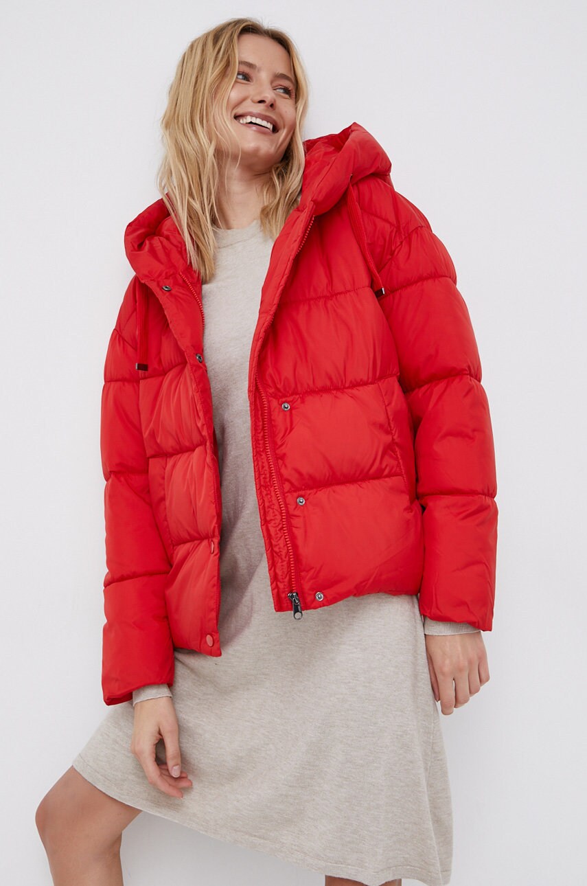 

Яке Vero Moda дамско в червено със зимна изолация, Червен