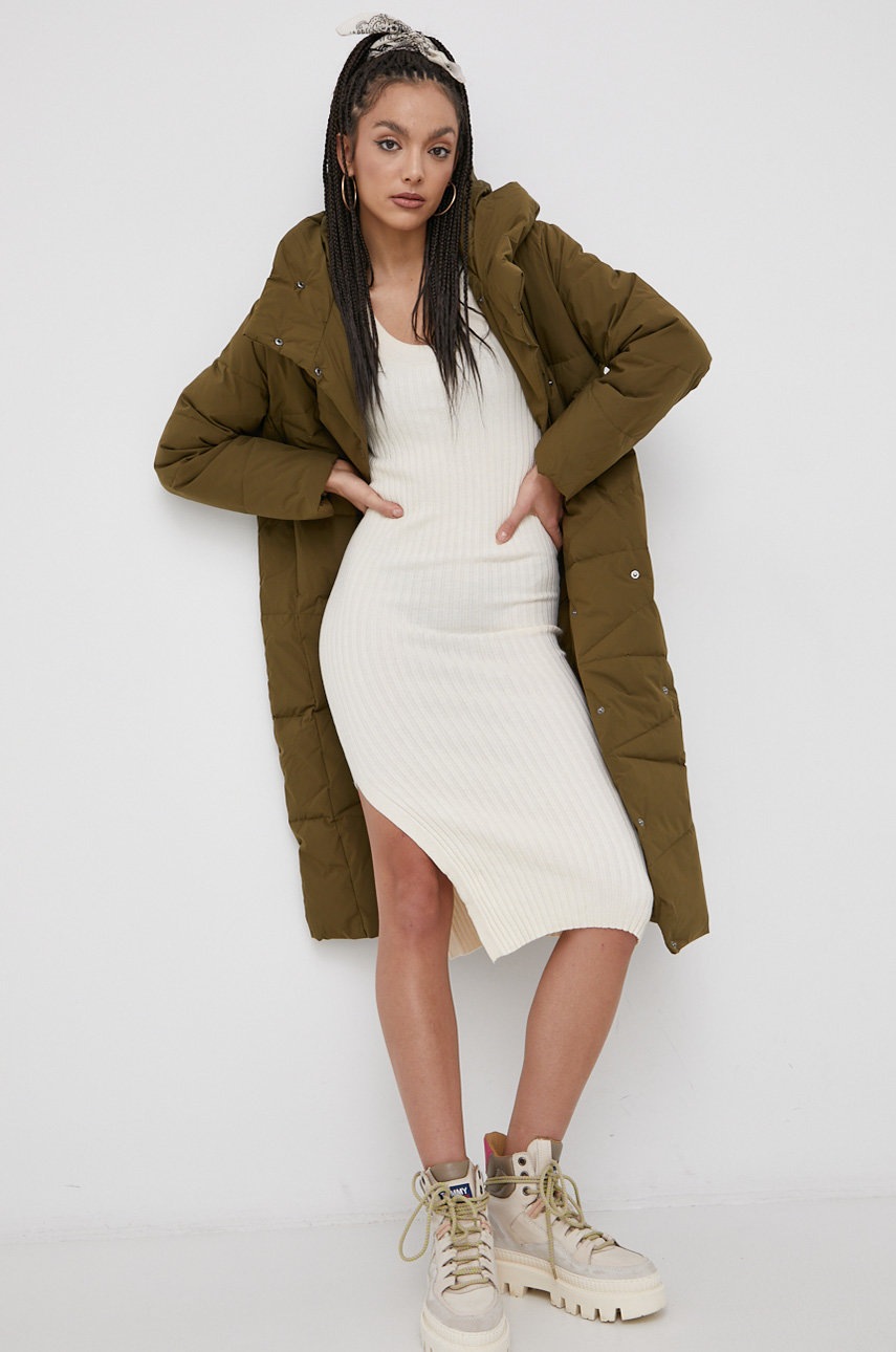 

Пуховая куртка Vero Moda женская зимняя