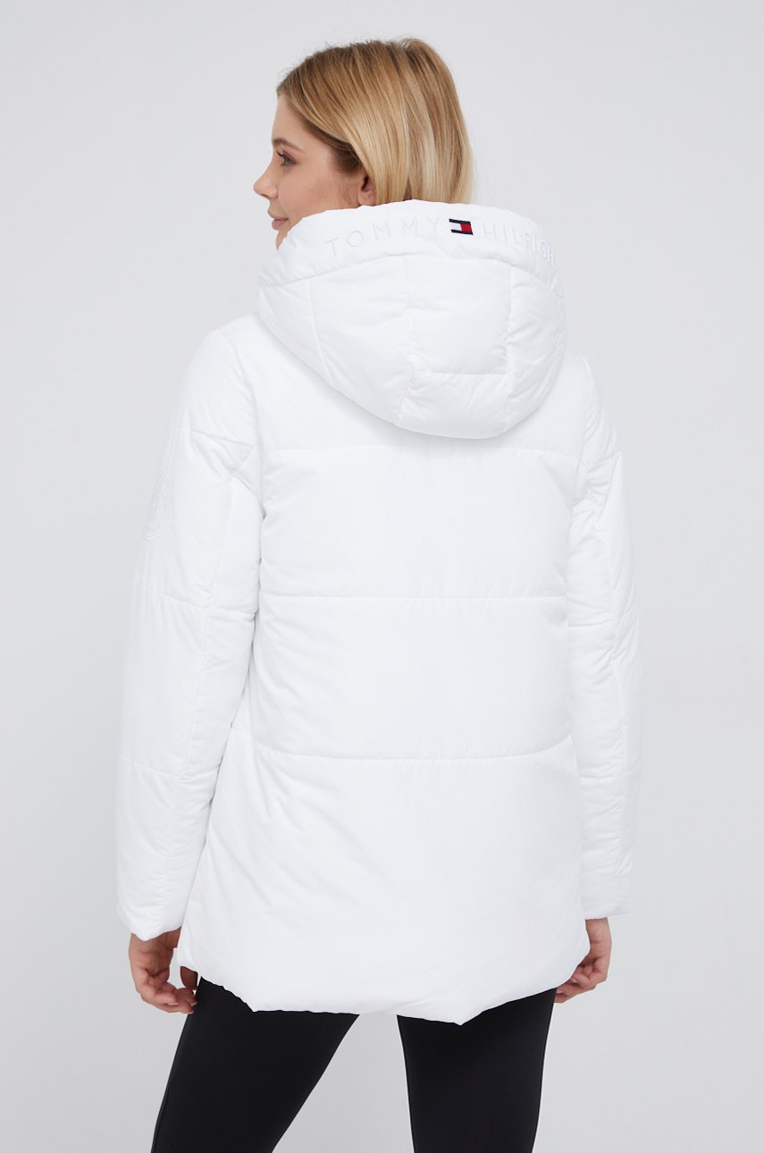 

Куртка Tommy Hilfiger женская цвет белый зимняя oversize