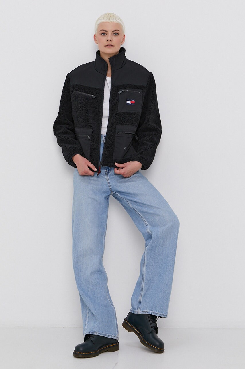 

Куртка Tommy Jeans женская цвет чёрный переходная