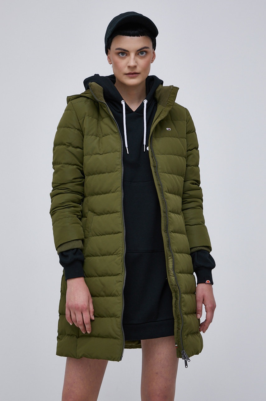 

Пуховая куртка Tommy Jeans женская переходная