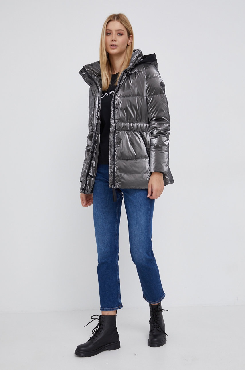 

Куртка Calvin Klein женская цвет серебрянный зимняя oversize