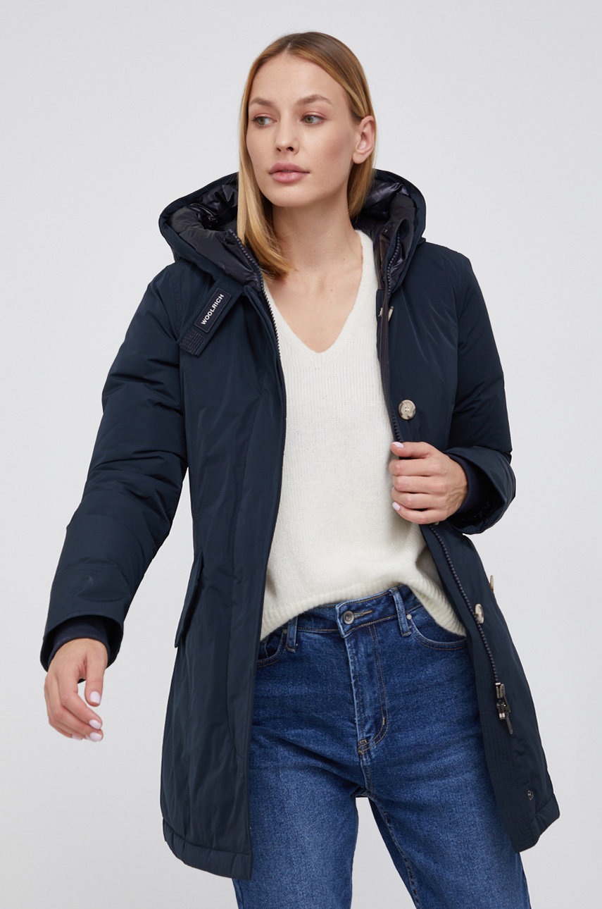 

Пухено яке Woolrich дамско в тъмносиньо със зимна изолация, Тъмносин