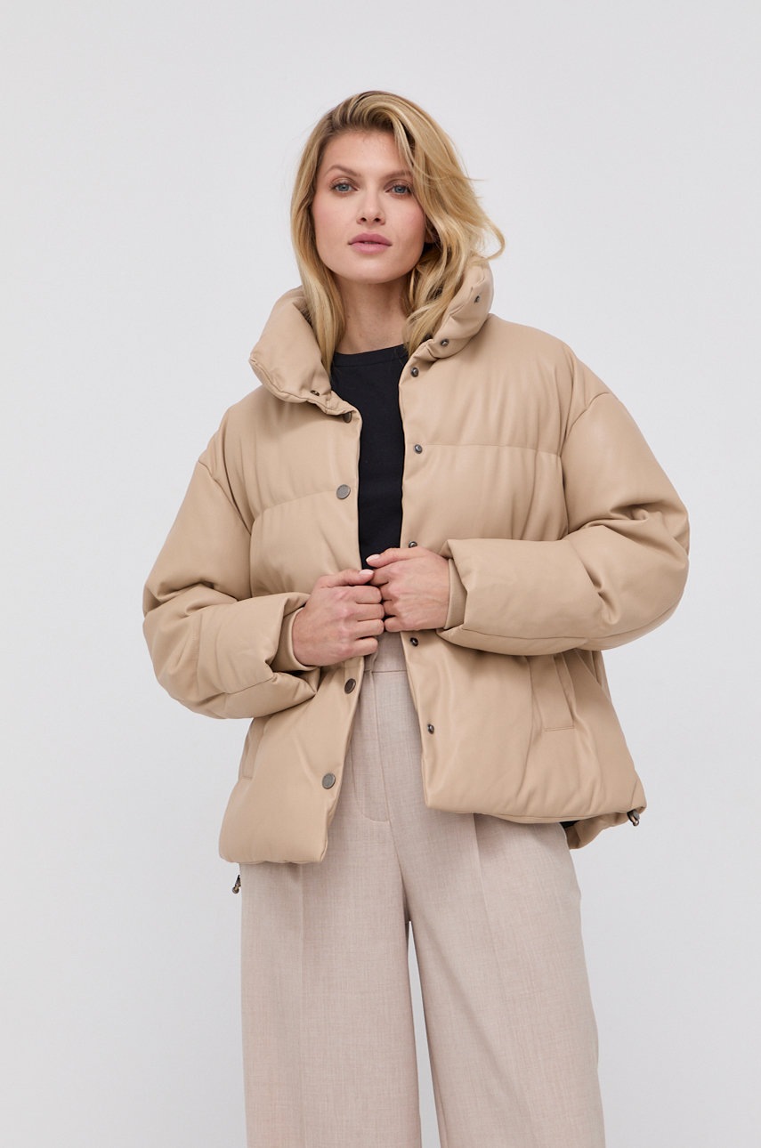 

Куртка Guess цвет бежевый зимняя