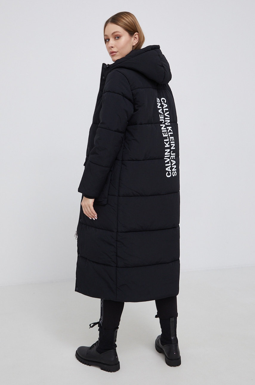

Яке Calvin Klein Jeans в черно със зимна изолация, Черен
