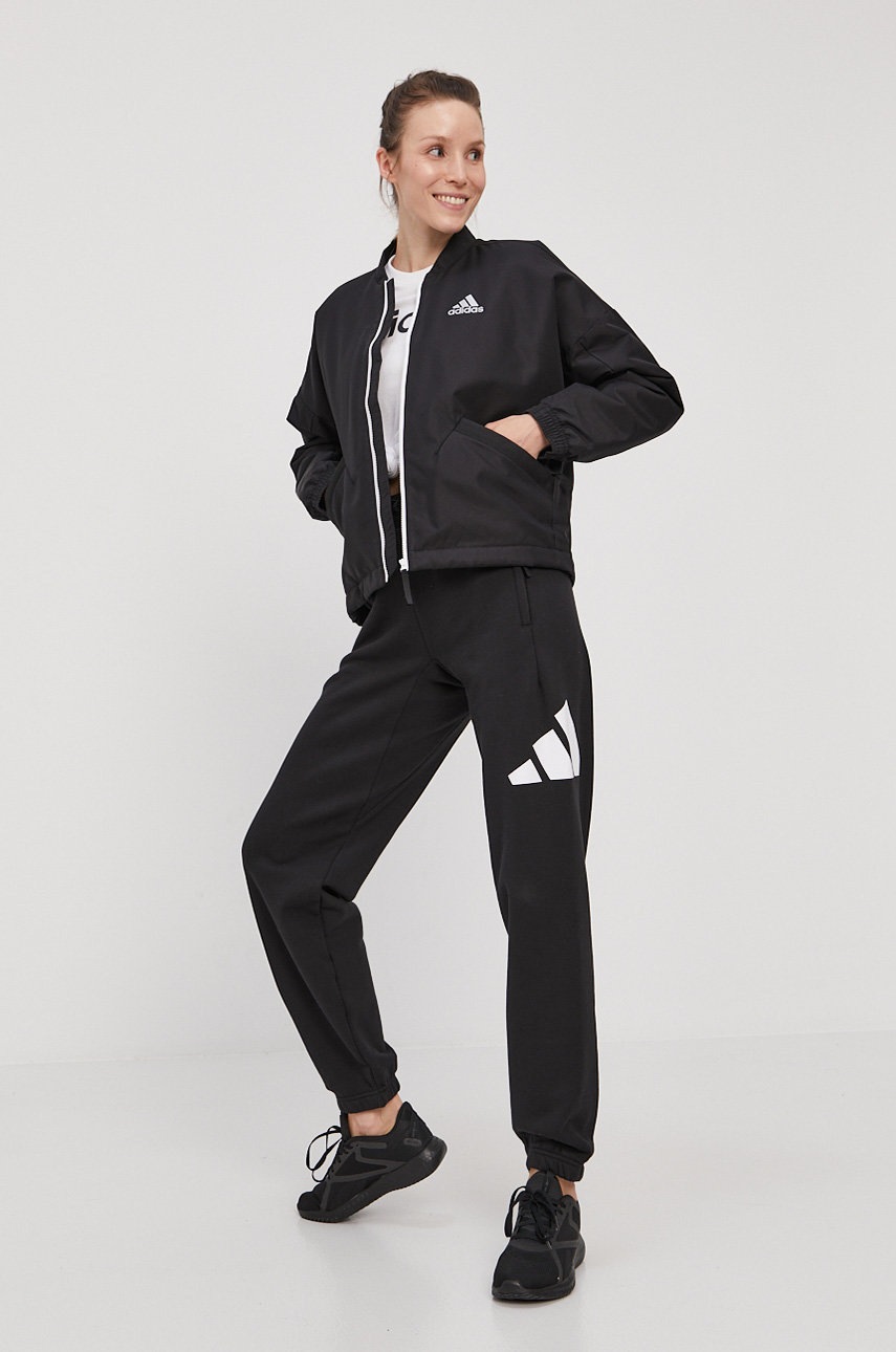 

Куртка adidas Performance женская цвет чёрный зимняя