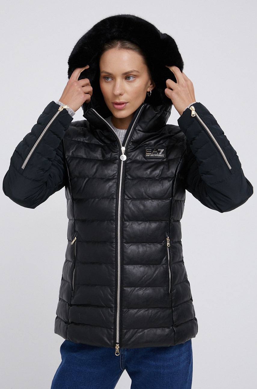 

Яке EA7 Emporio Armani дамско в черно с преходна изолация, Черен
