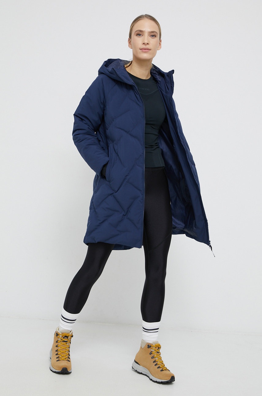 

Куртка 4F цвет синий зимняя oversize