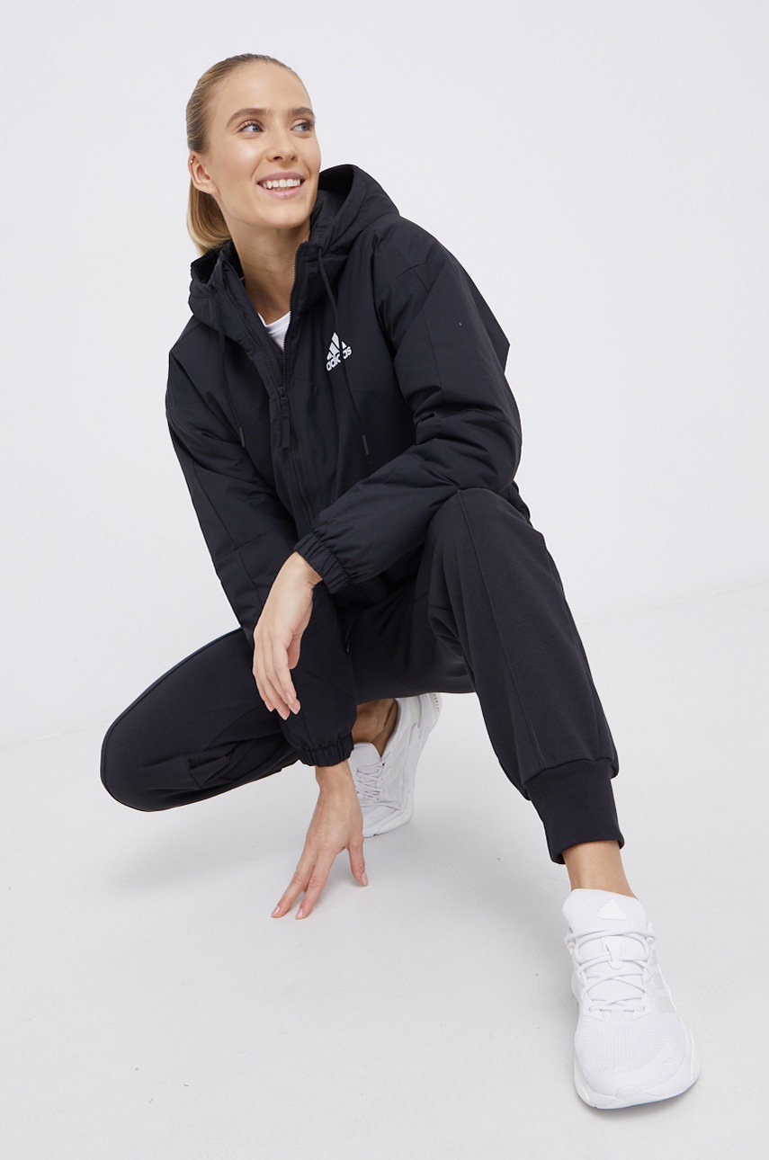 

Куртка adidas Performance женская цвет чёрный переходная