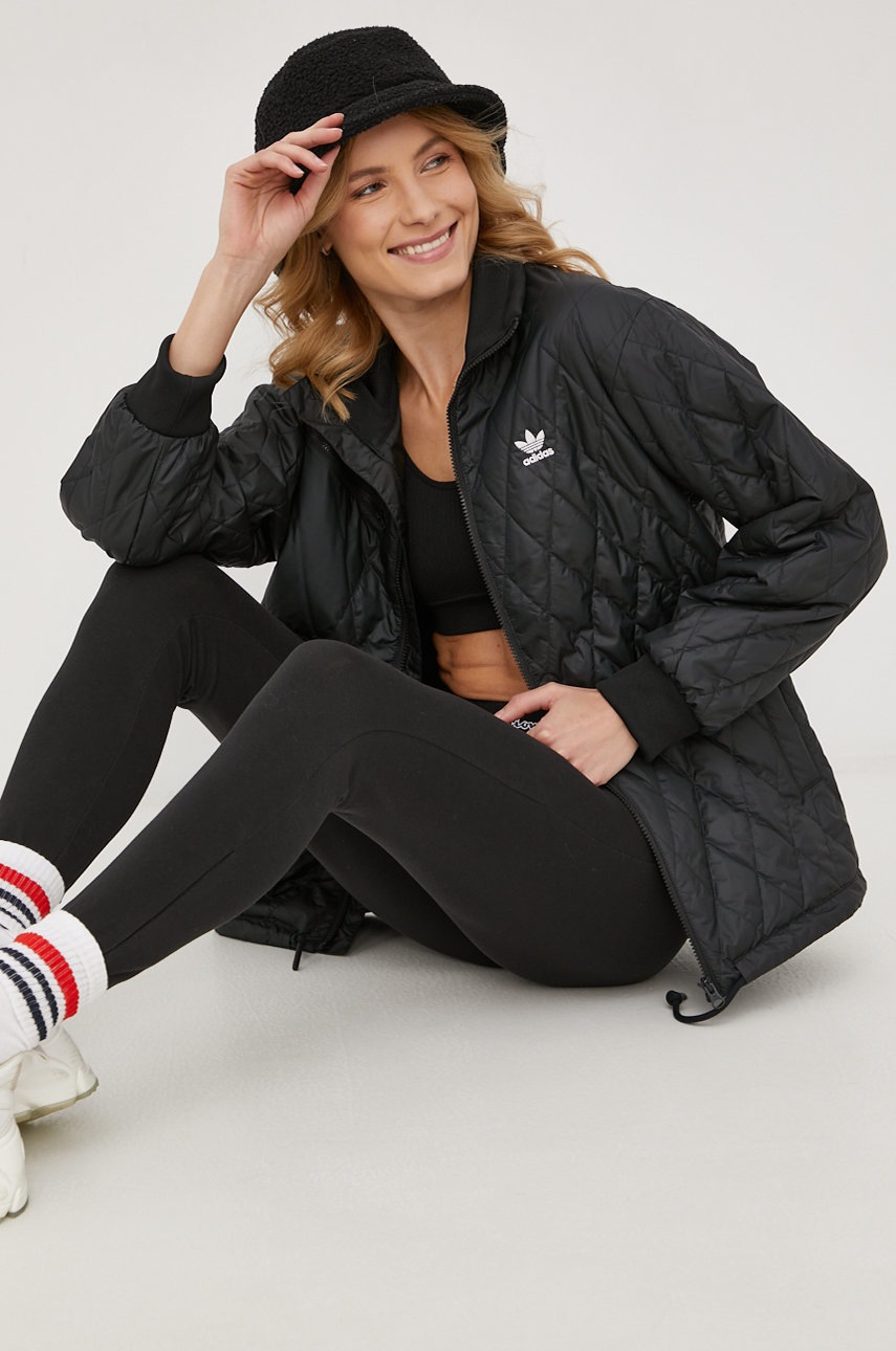 

Яке adidas Originals H43920 дамско в черно с преходна изолация, Черен