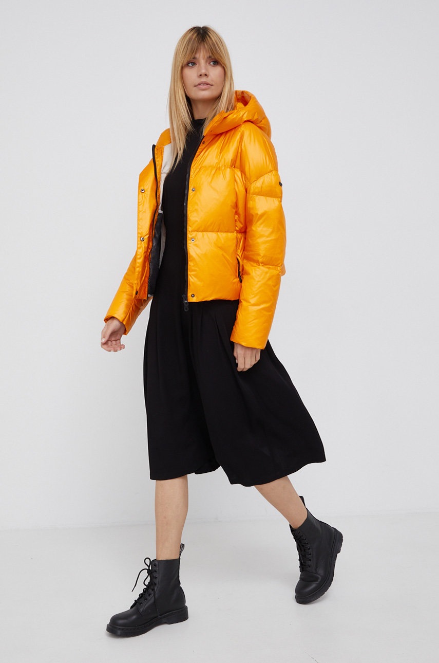 

Пухова куртка RefrigiWear жіноча колір жовтий перехідна oversize
