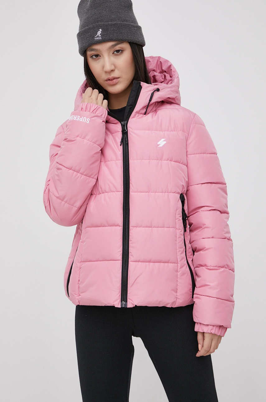 

Куртка Superdry жіноча колір рожевий зимова