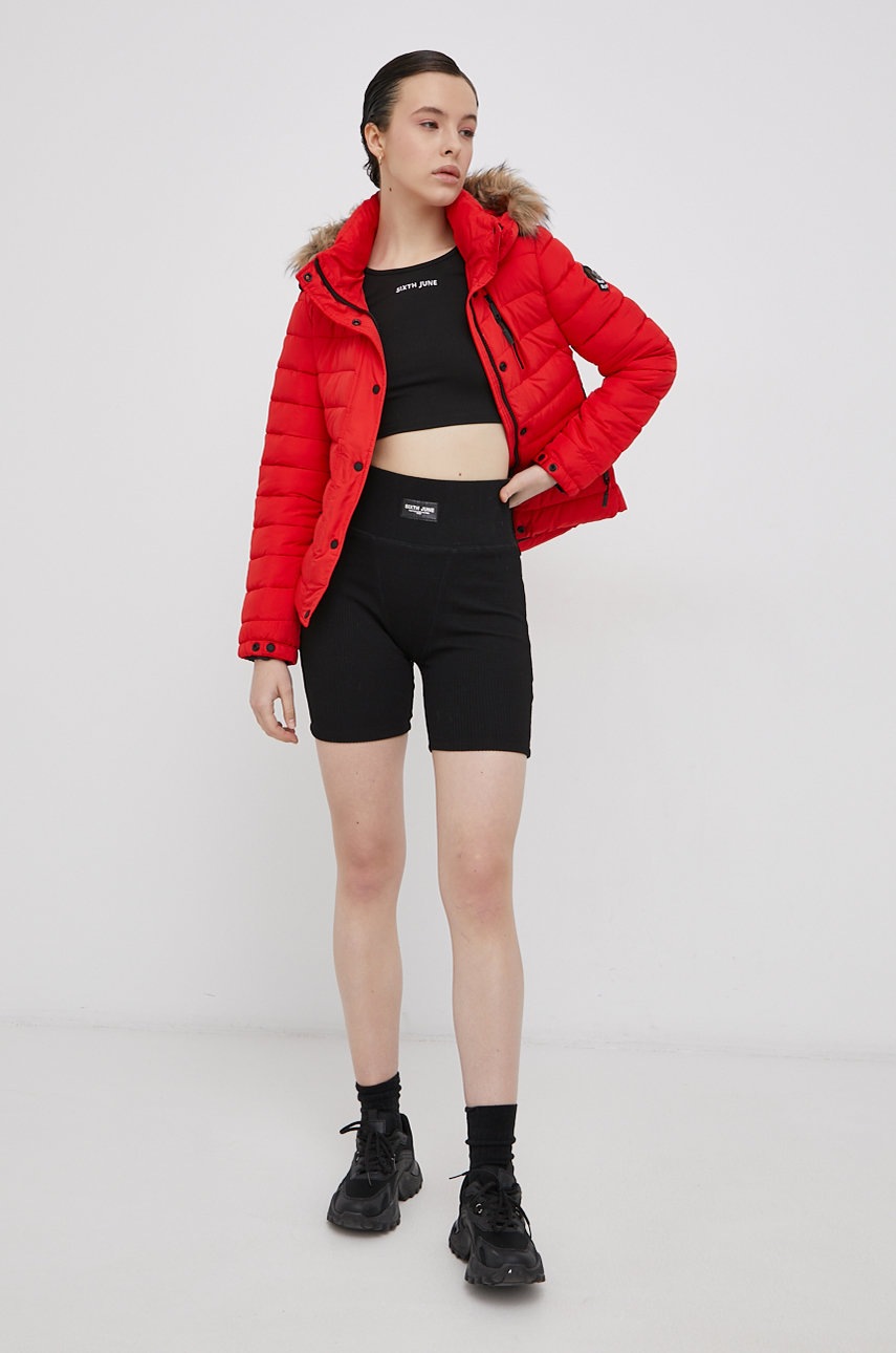 

Куртка Superdry цвет красный переходная