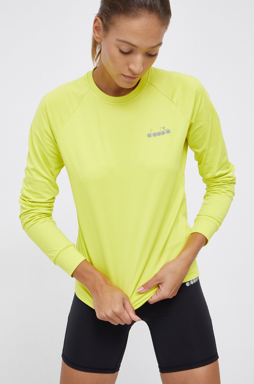 

Куртка и кофта Diadora цвет белый переходная