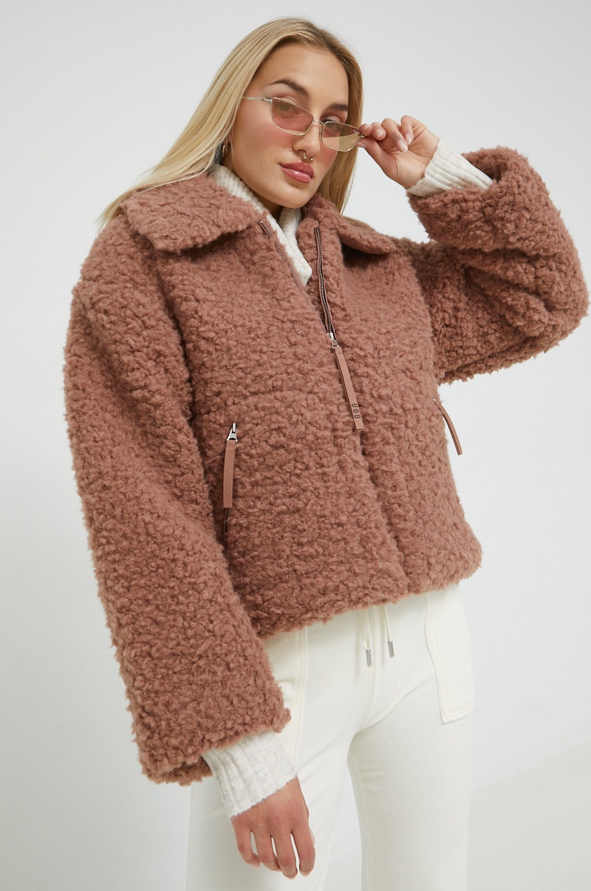 

Куртка UGG женская цвет коричневый переходная