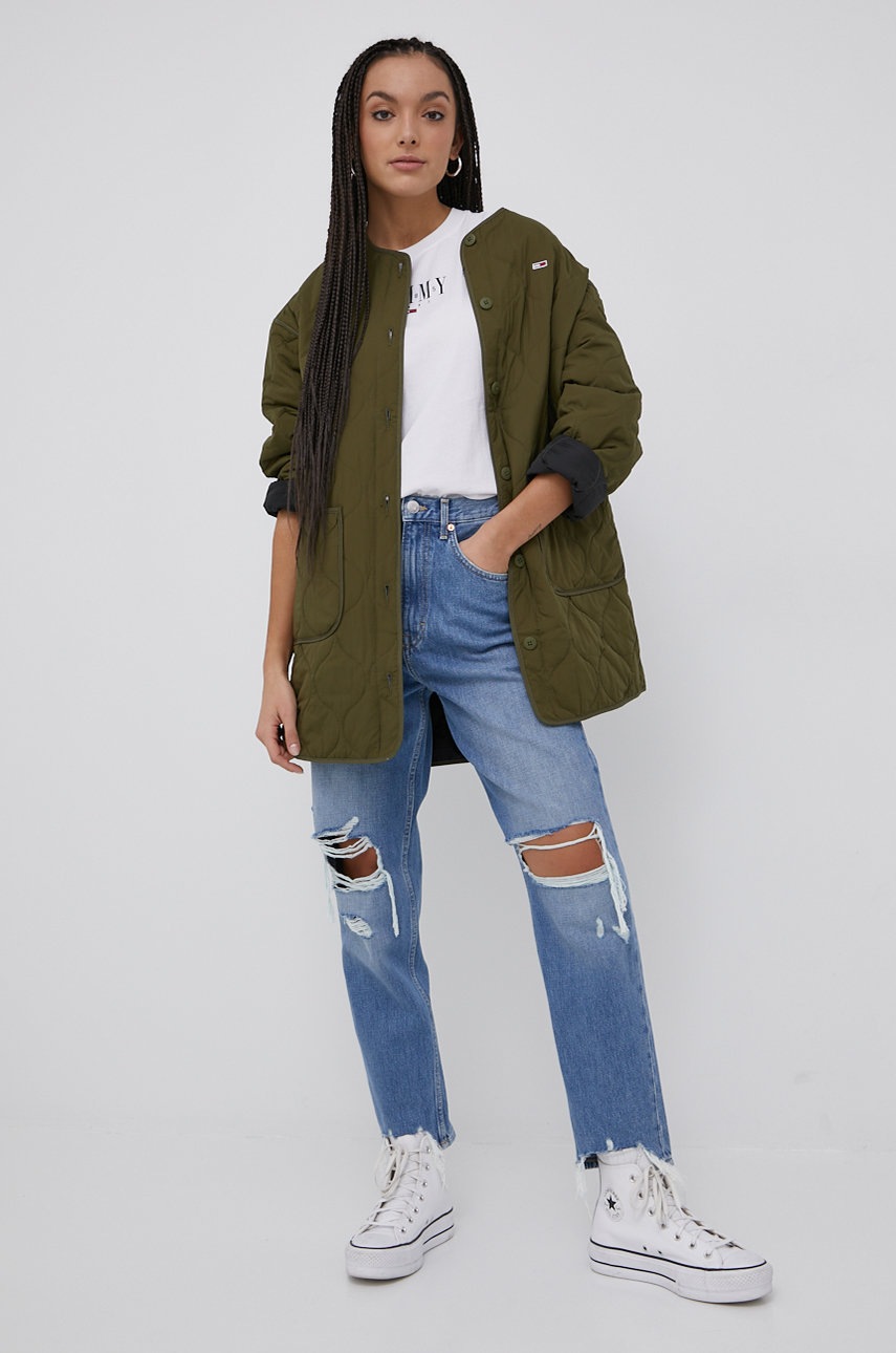 

Яке Tommy Jeans дамска в зелено с преходна изолация с уголемена кройка, Зелен
