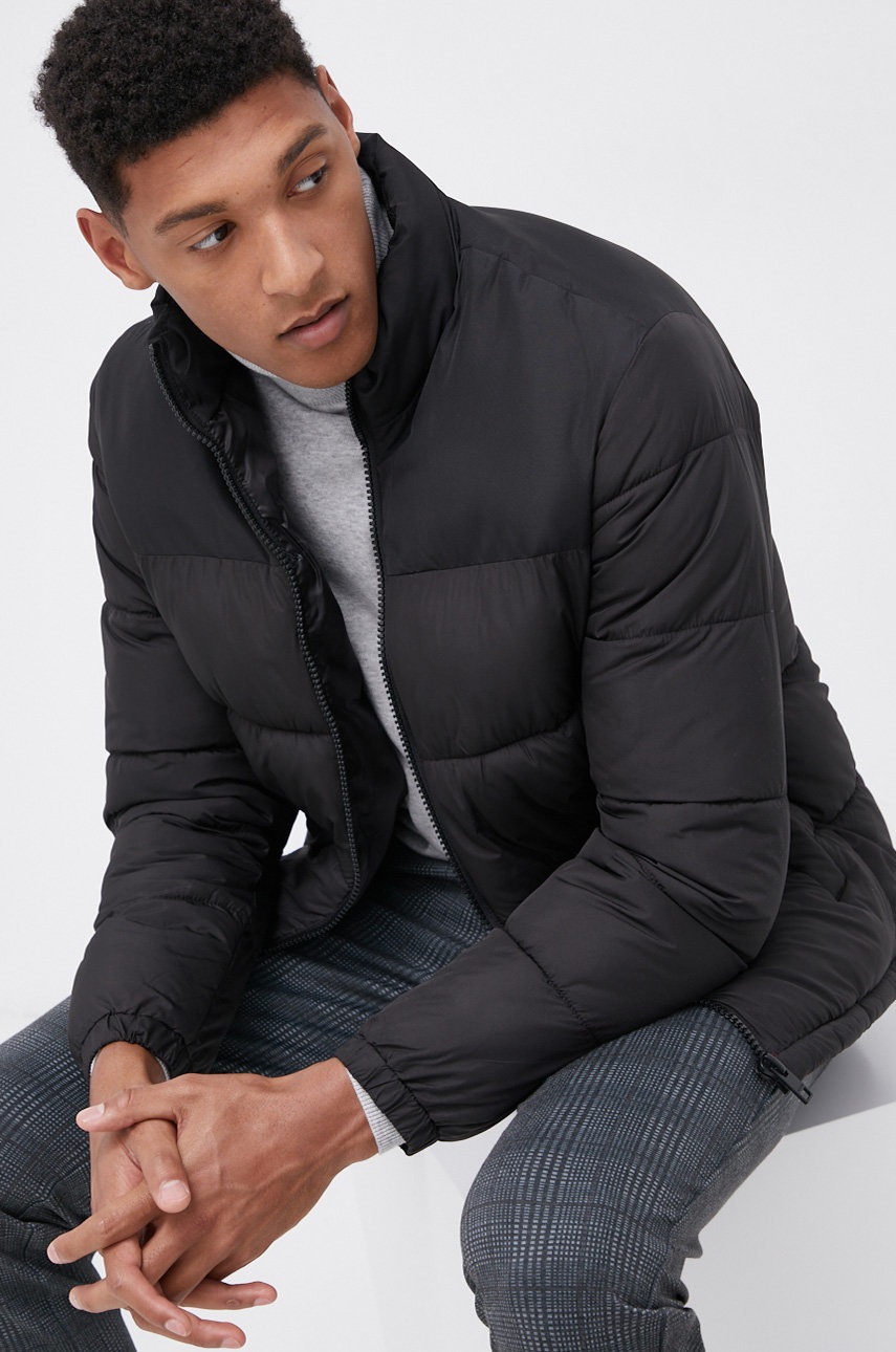 

Яке Jack & Jones мъжко в черно със зимна изолация, Черен