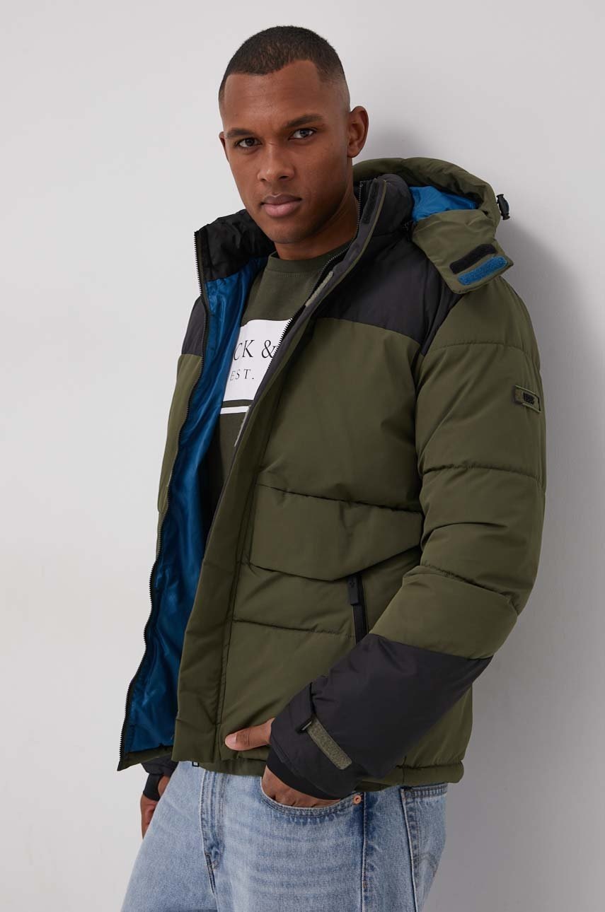 

Яке Jack & Jones в зелено със зимна изолация, Зелен