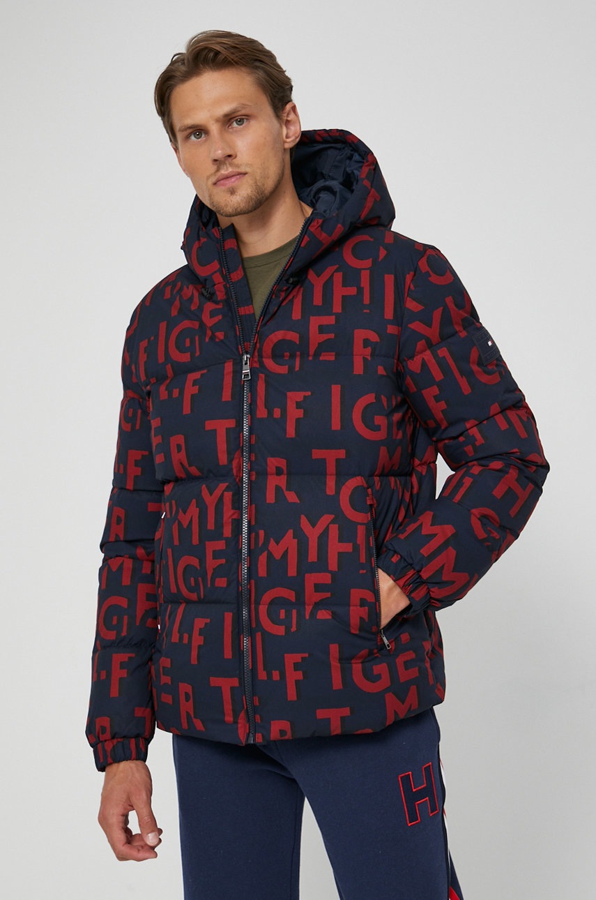 

Яке Tommy Hilfiger мъжко в тъмносиньо със зимна изолация, Тъмносин