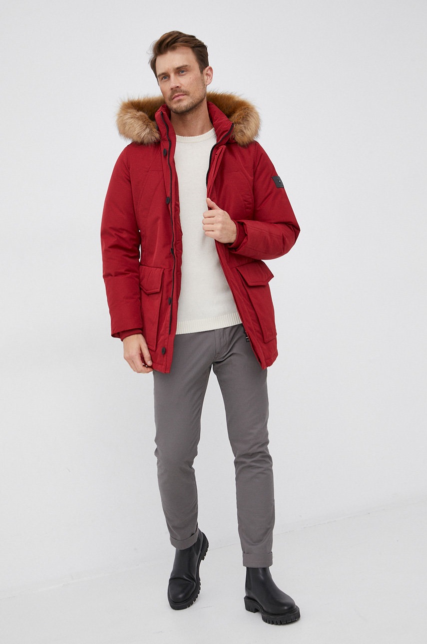 

Пухено яке Tommy Hilfiger мъжко в червено със зимна изолация, Червен