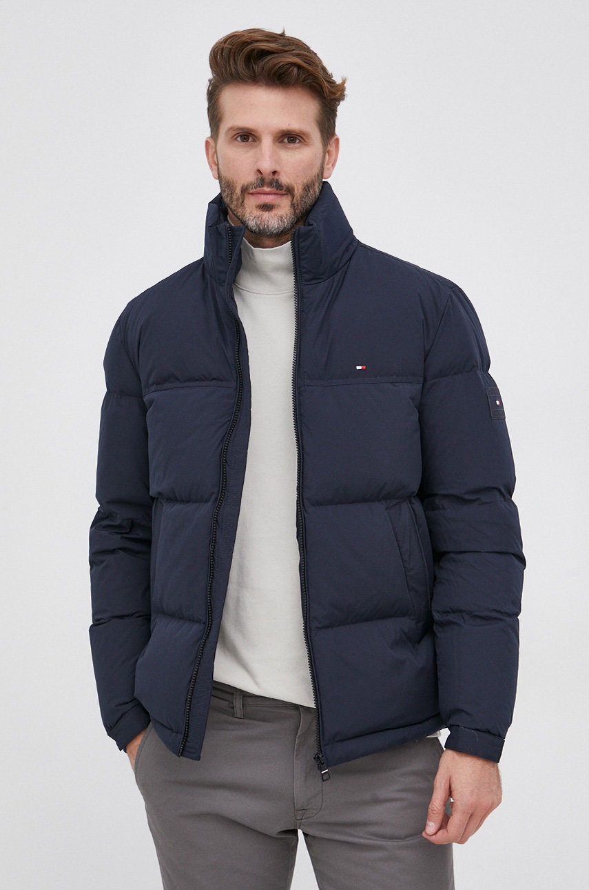 

Пухено яке Tommy Hilfiger мъжко в тъмносиньо със зимна изолация, Тъмносин