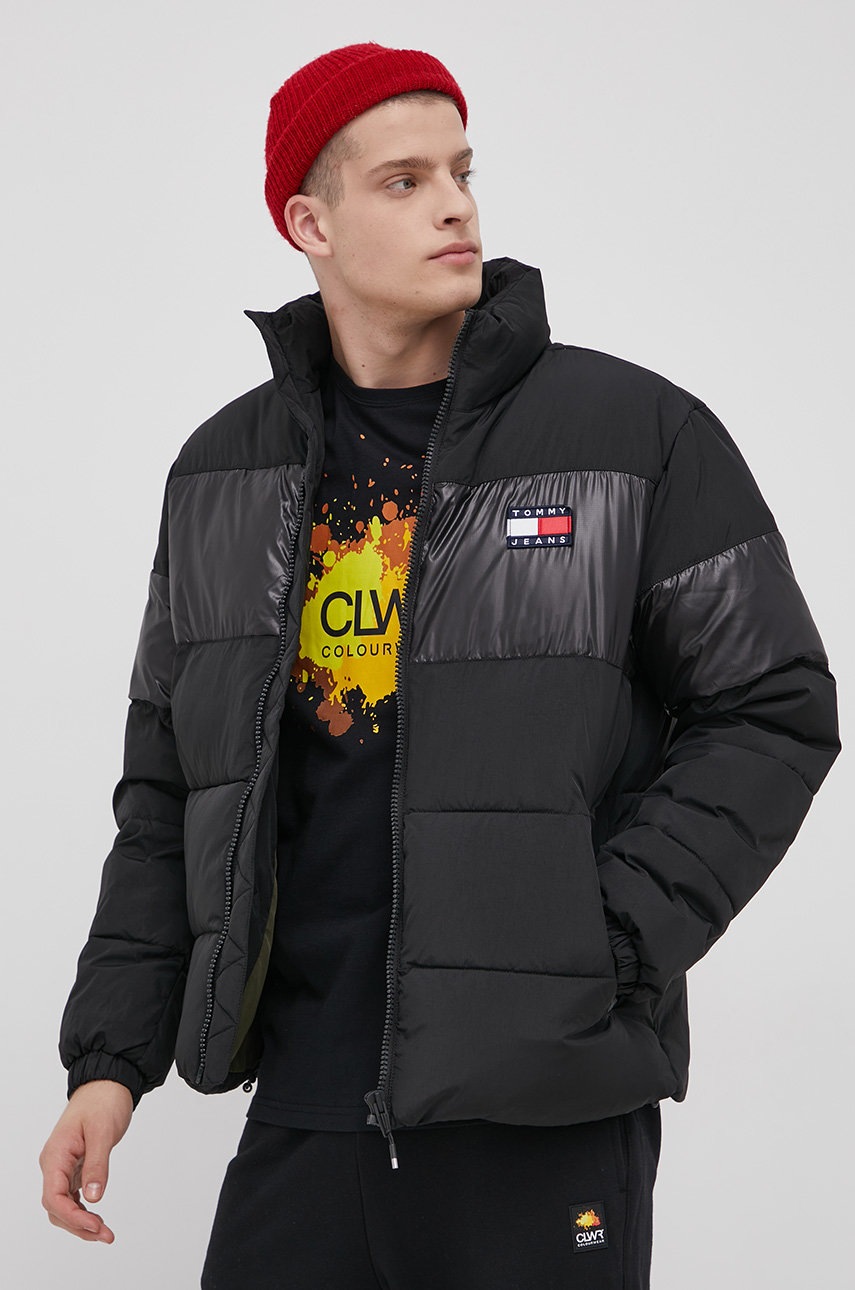 

Яке Tommy Jeans мъжко в черно със зимна изолация, Черен