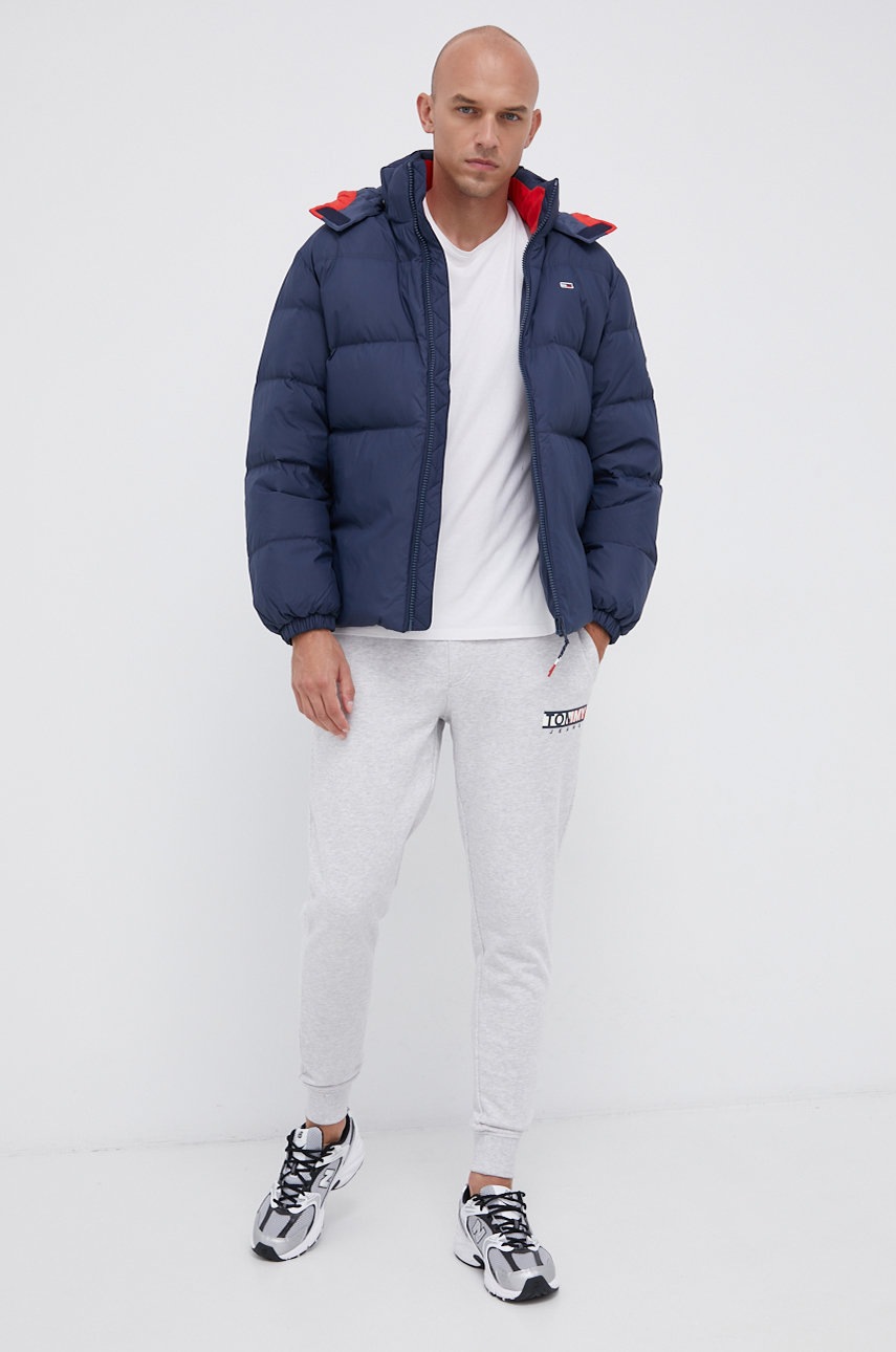 

Пуховая куртка Tommy Jeans мужская цвет синий зимняя