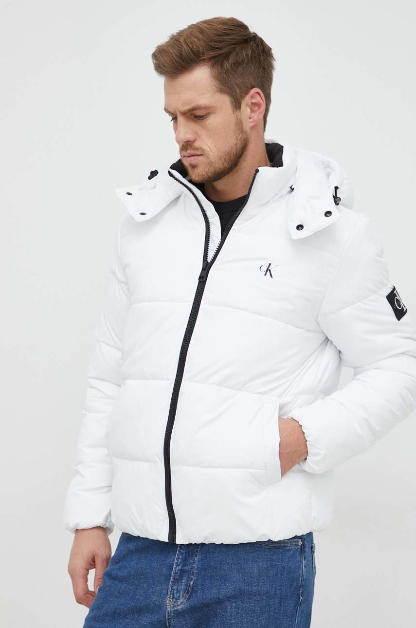 

Яке Calvin Klein Jeans в бяло със зимна изолация, Бял