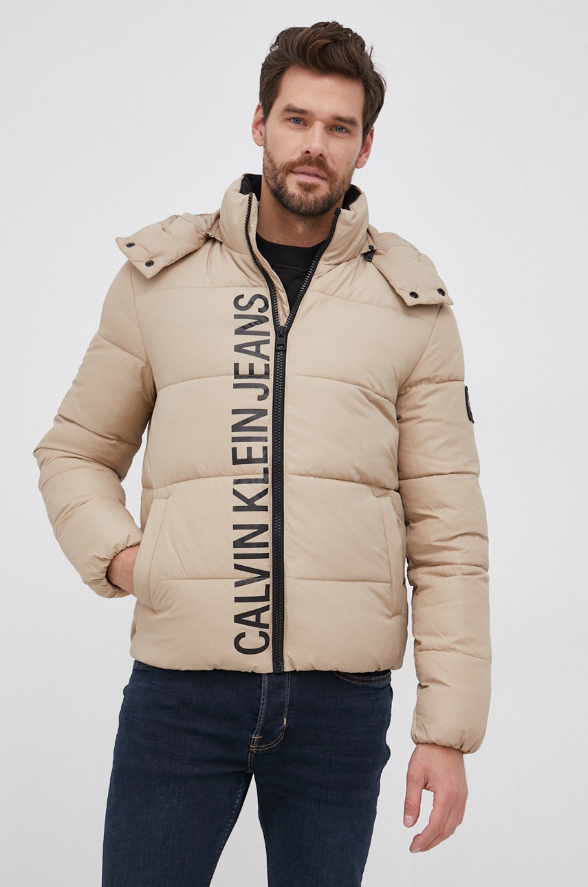 

Яке Calvin Klein Jeans мъжко в прозрачен цвят със зимна изолация, Бежов