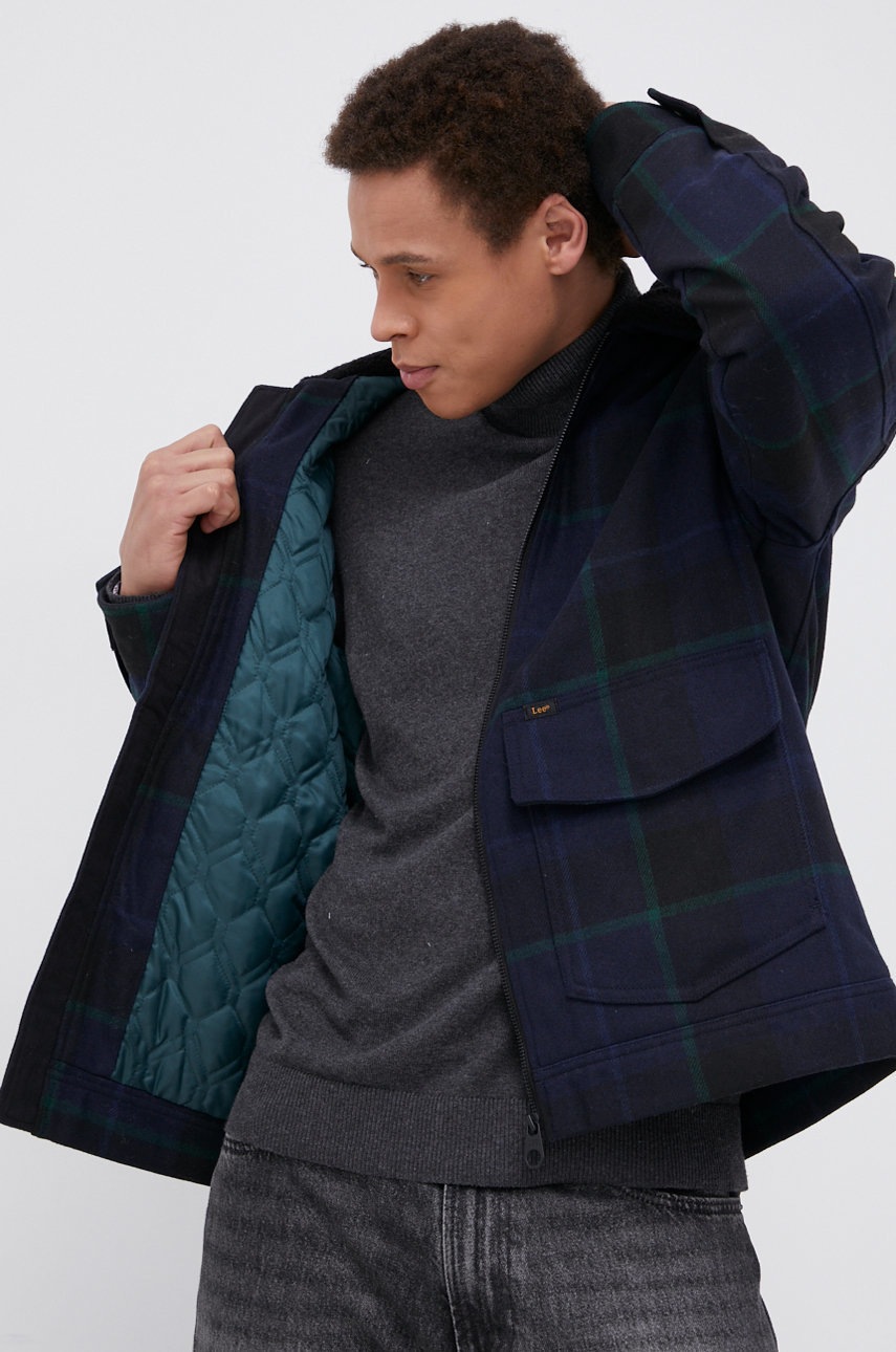 Куртка з. Куртка красная с цветами. Куртки женские демисезонные красного цвета. Светоотражающая куртка мужская рабочая. Куртка з.