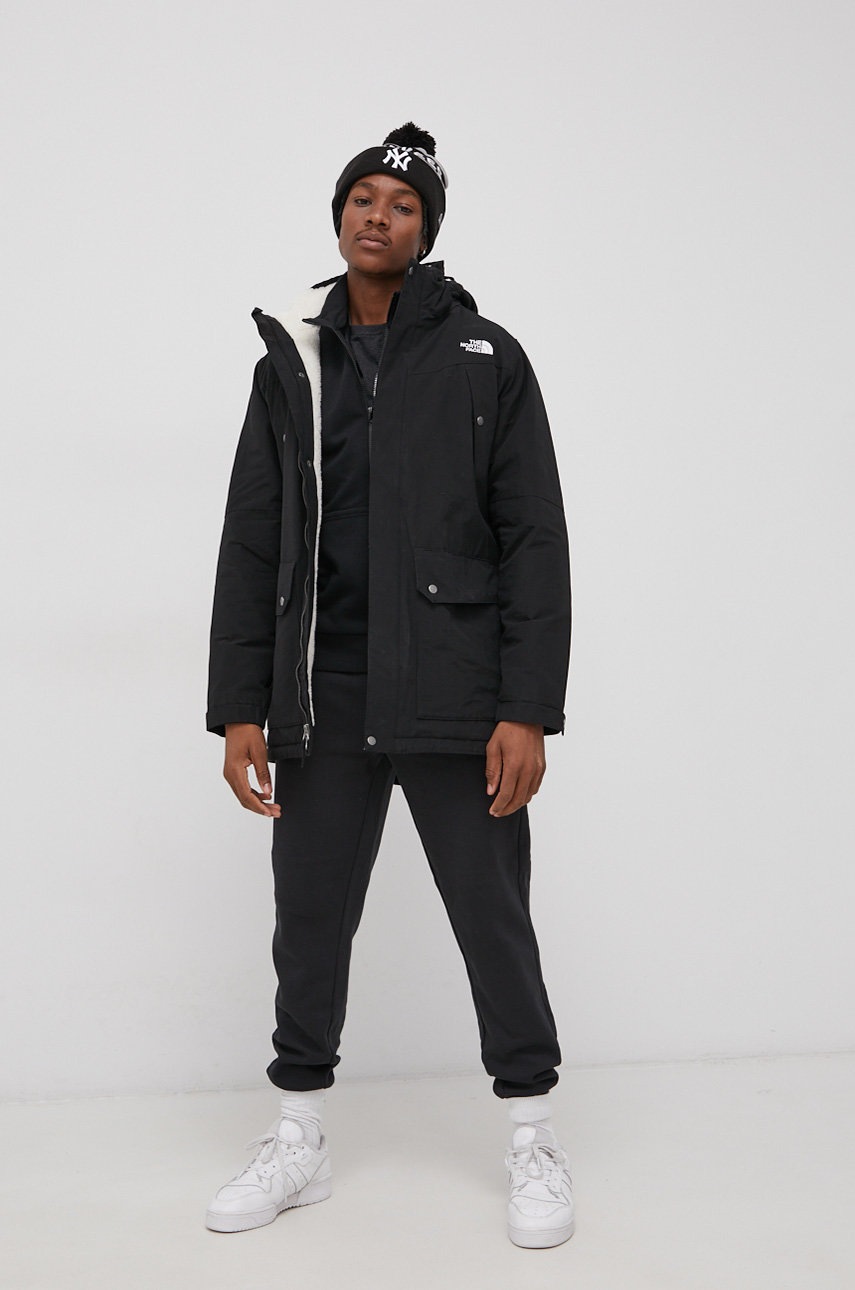 

Яке The North Face в черно със зимна изолация, Черен