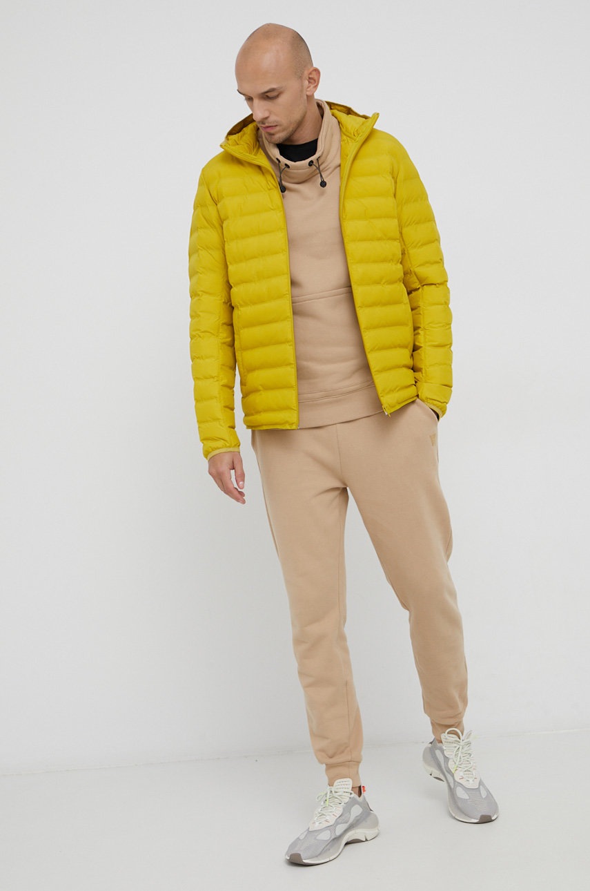 

Куртка Helly Hansen чоловіча колір жовтий перехідна