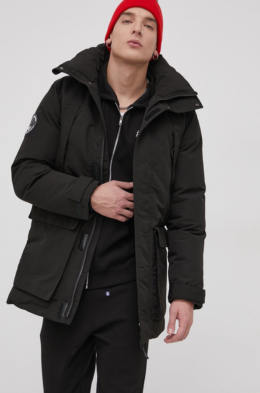 

Яке Superdry мъжко в черно със зимна изолация, Черен