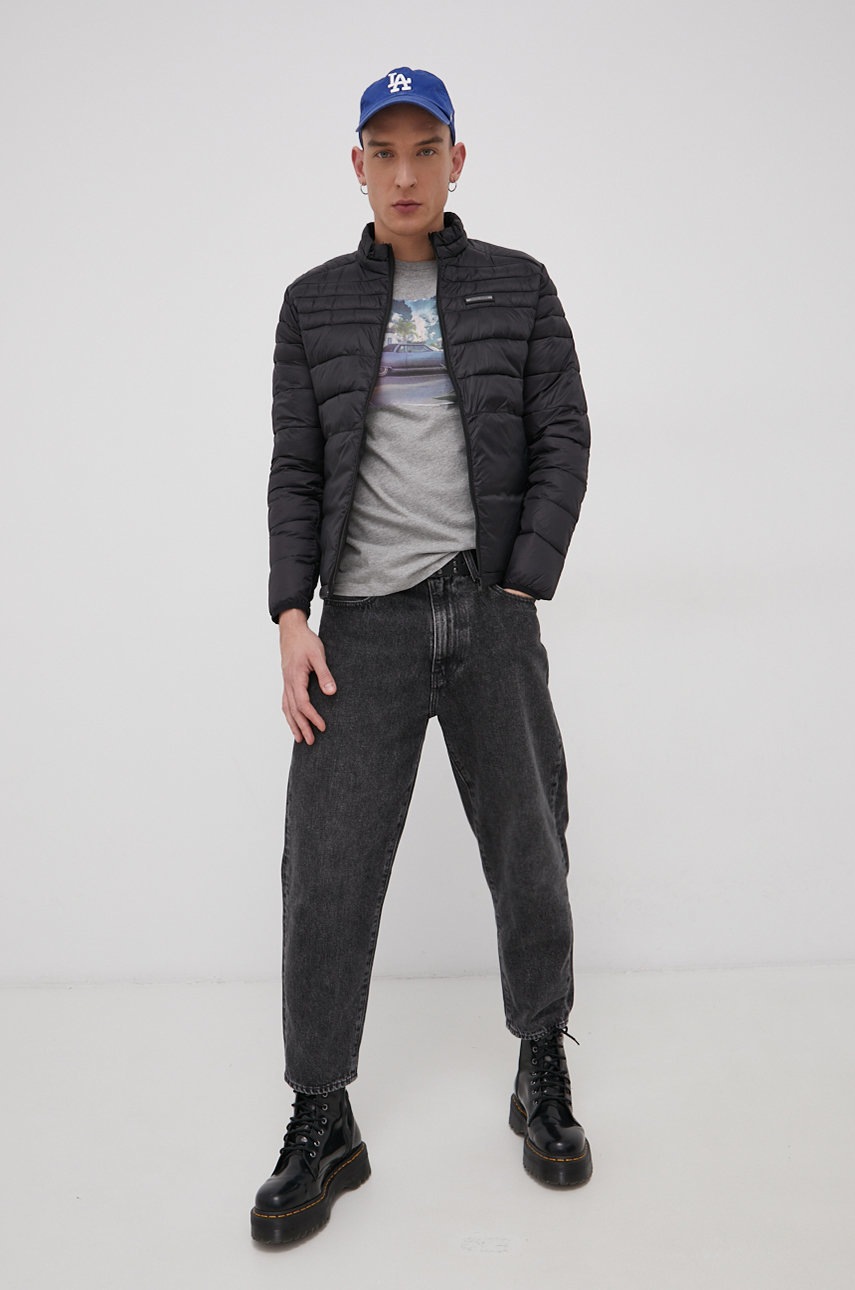 

Куртка Jack & Jones чоловіча колір чорний перехідна