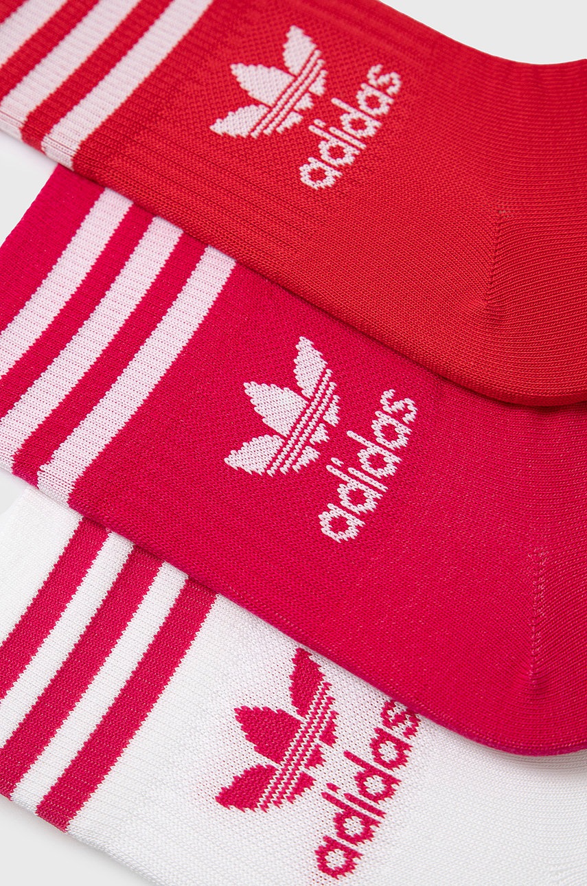 

Носки adidas Originals женские цвет фиолетовый