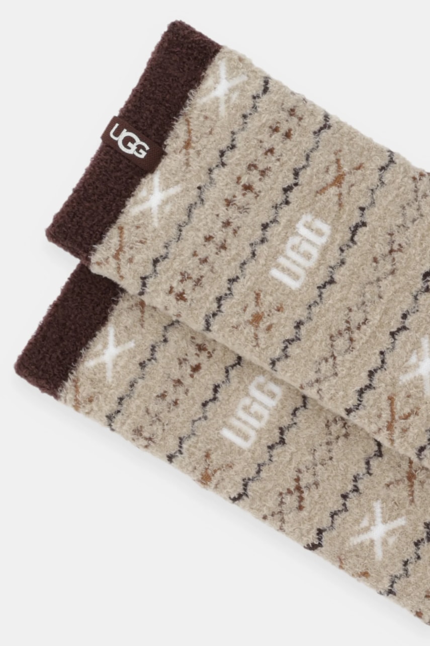 Носки UGG цвет бежевый Носки UGG цвет бежевый