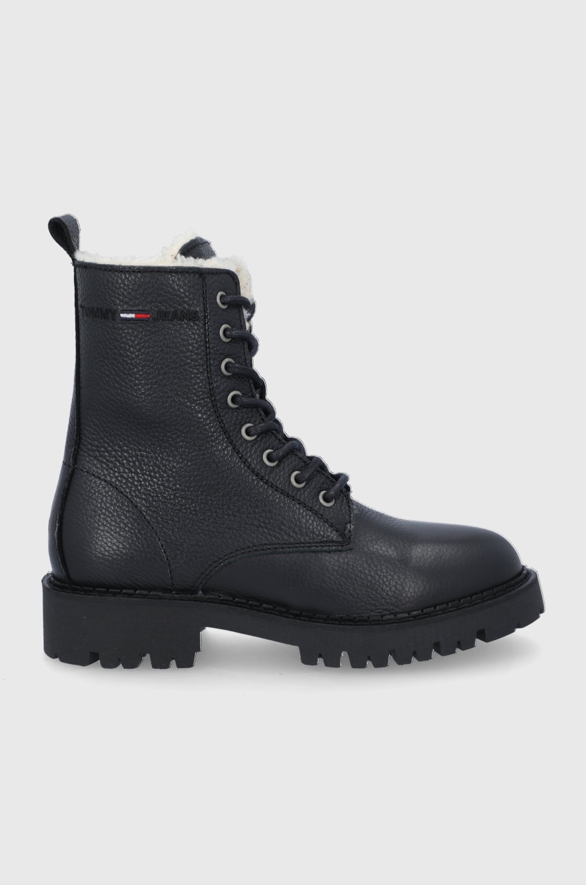 

Кожени кубинки Tommy Jeans дамски в черно с платформа с изолация, Черен