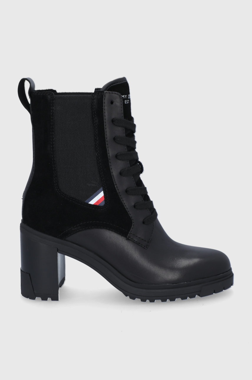 

Кожени боти челси Tommy Hilfiger дамски в черно с висок ток, Черен