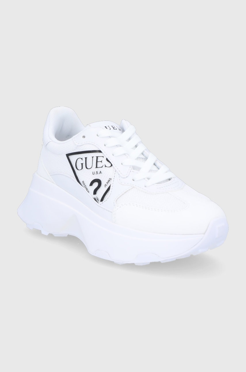 

Черевики Guess колір білий на платформі