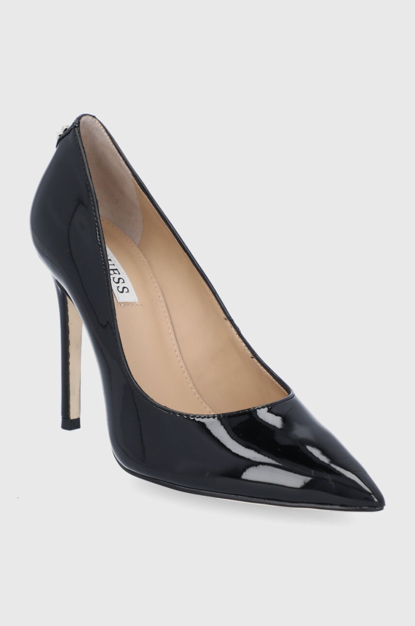 

Guess - Туфлі