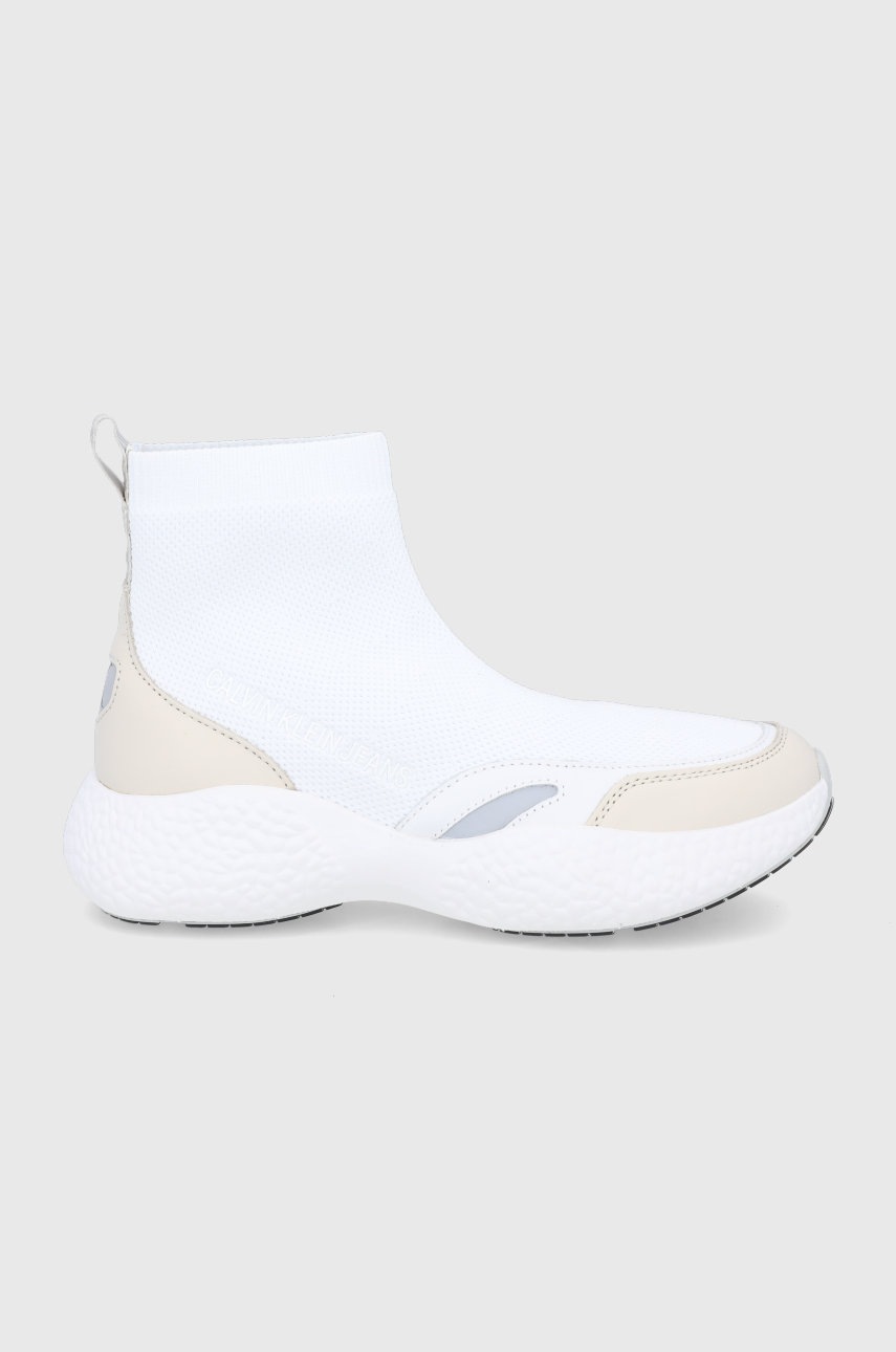

Обувки Calvin Klein Jeans в бяло с платформа, Бял