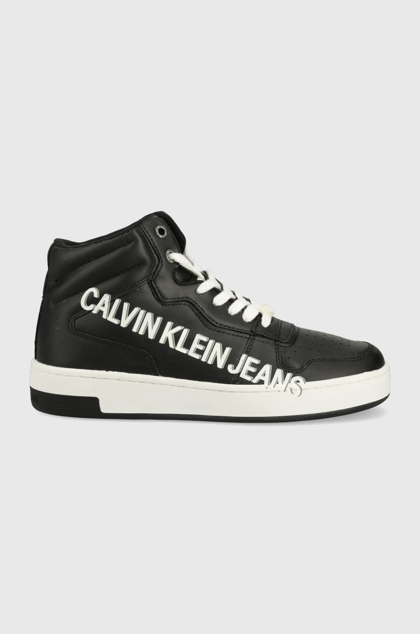 

Кожени маратонки Calvin Klein Jeans в черно, Черен