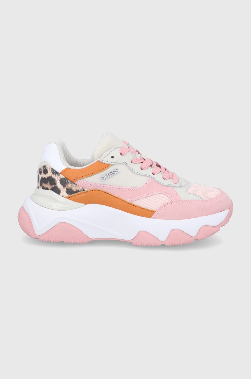 

Обувки Guess в розово с платформа, Розов